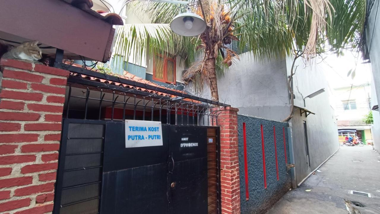 ג'קרטה Oyo 91341 D'Phoenix Anggrek Syariah Residence מראה חיצוני תמונה